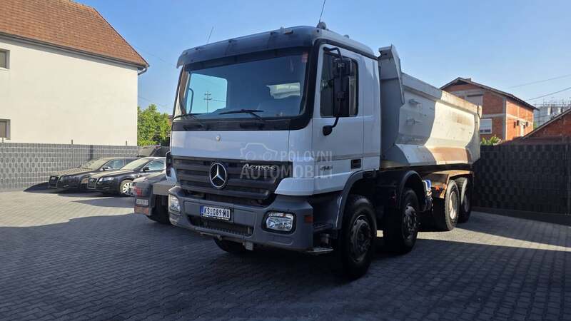 Mercedes Benz 4146 u ponudi dva ista