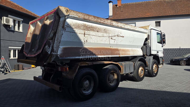 Mercedes Benz 4146 u ponudi dva ista
