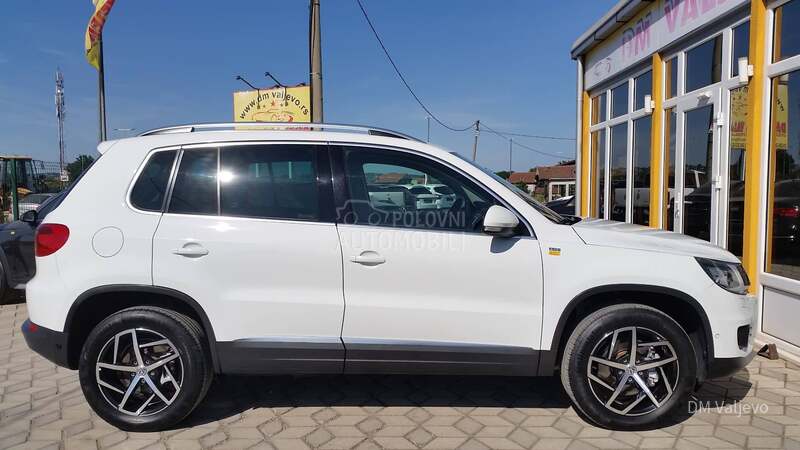 Volkswagen Tiguan 4MOTION/DSG/LED/T0P