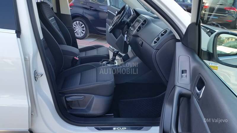 Volkswagen Tiguan 4MOTION/DSG/LED/T0P