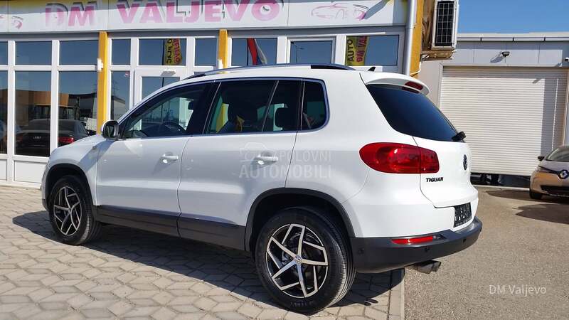Volkswagen Tiguan 4MOTION/DSG/LED/T0P