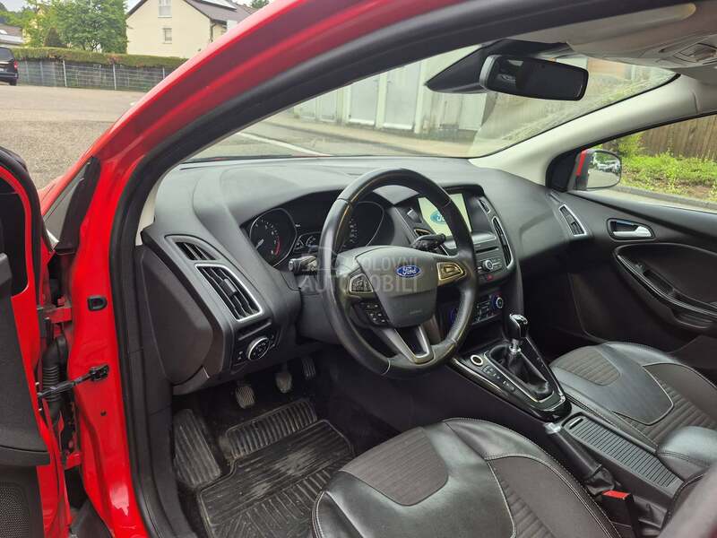 Ford Focus 1,5 TITANIUM X