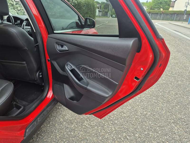 Ford Focus 1,5 TITANIUM X
