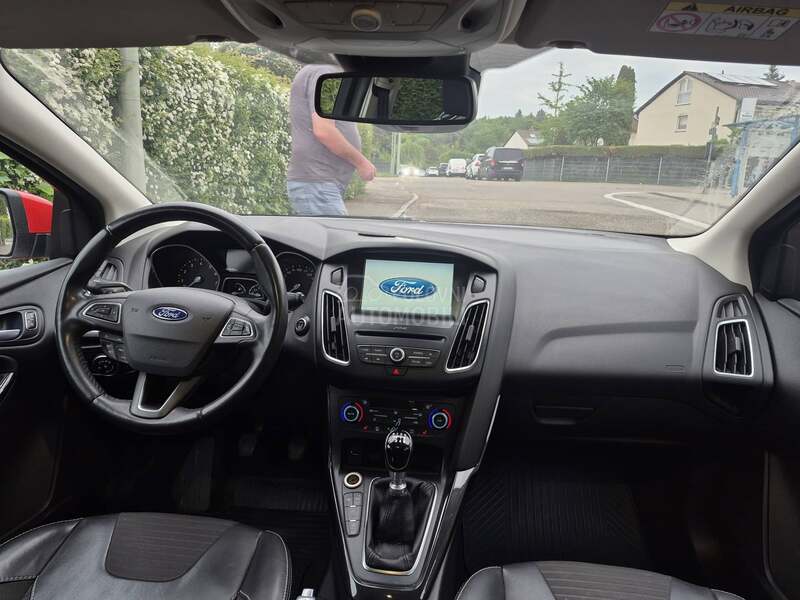 Ford Focus 1,5 TITANIUM X