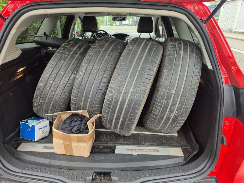 Ford Focus 1,5 TITANIUM X