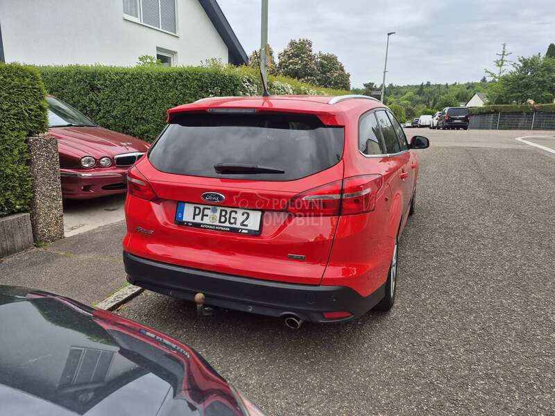 Ford Focus 1,5 TITANIUM X