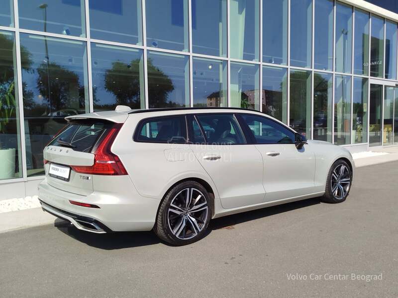 Volvo V60 2.0 T5 AWD R-DESING