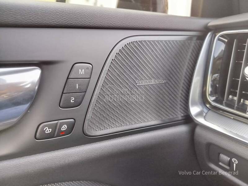 Volvo V60 2.0 T5 AWD R-DESING