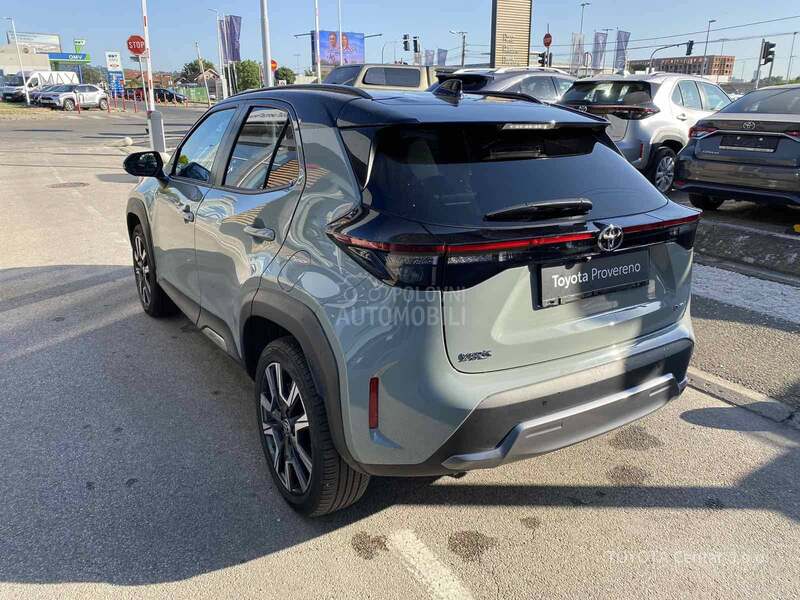 Toyota Yaris Cross 1.5 PREMIERE HYBRID