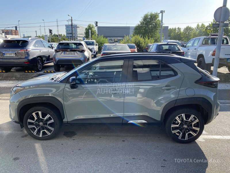Toyota Yaris Cross 1.5 PREMIERE HYBRID