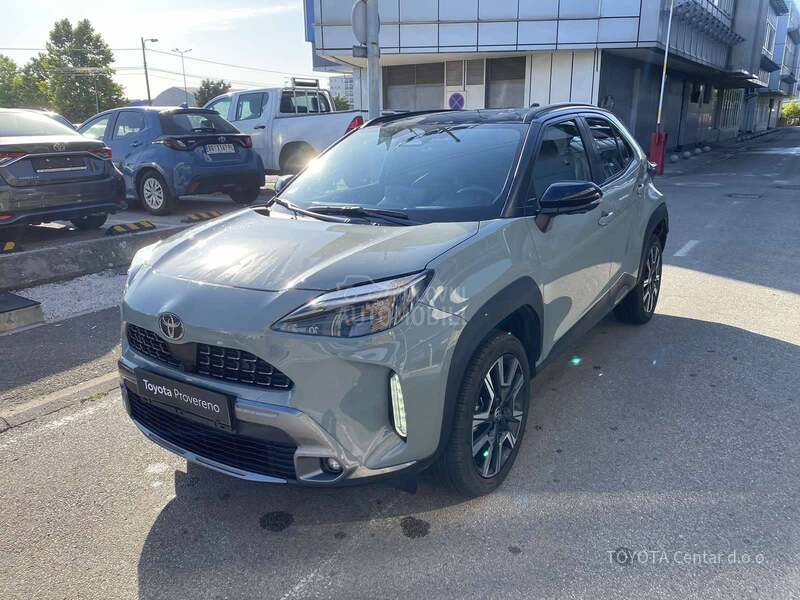 Toyota Yaris Cross 1.5 PREMIERE HYBRID