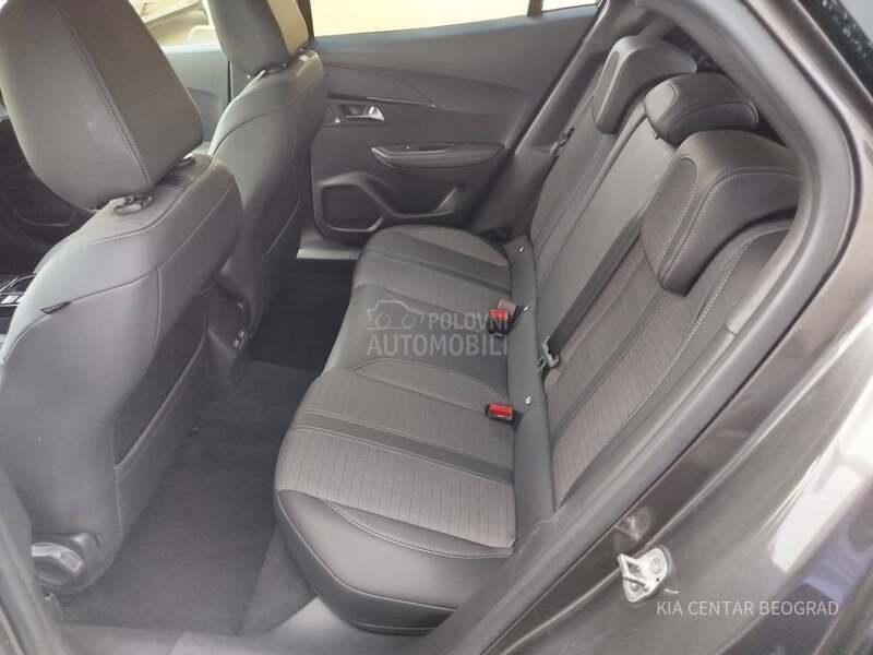 Peugeot 2008 1.2 ALLURE A/T