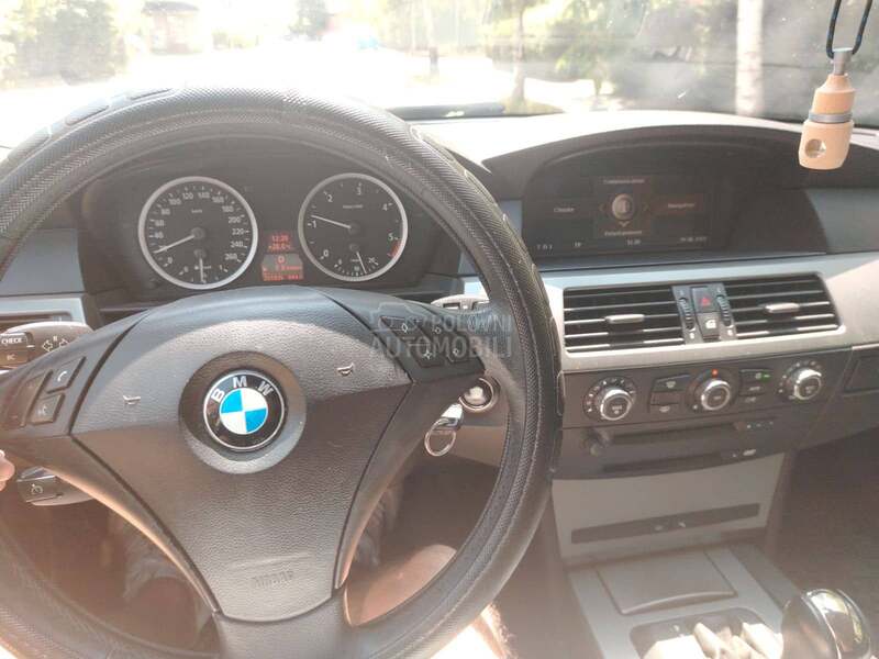 BMW 520 e60
