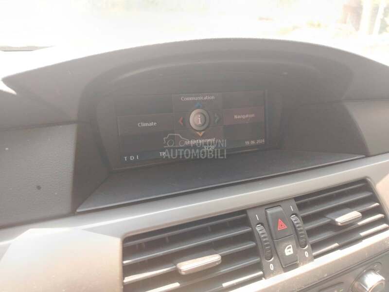 BMW 520 e60