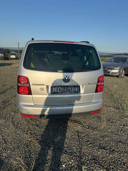 Volkswagen Touran 
