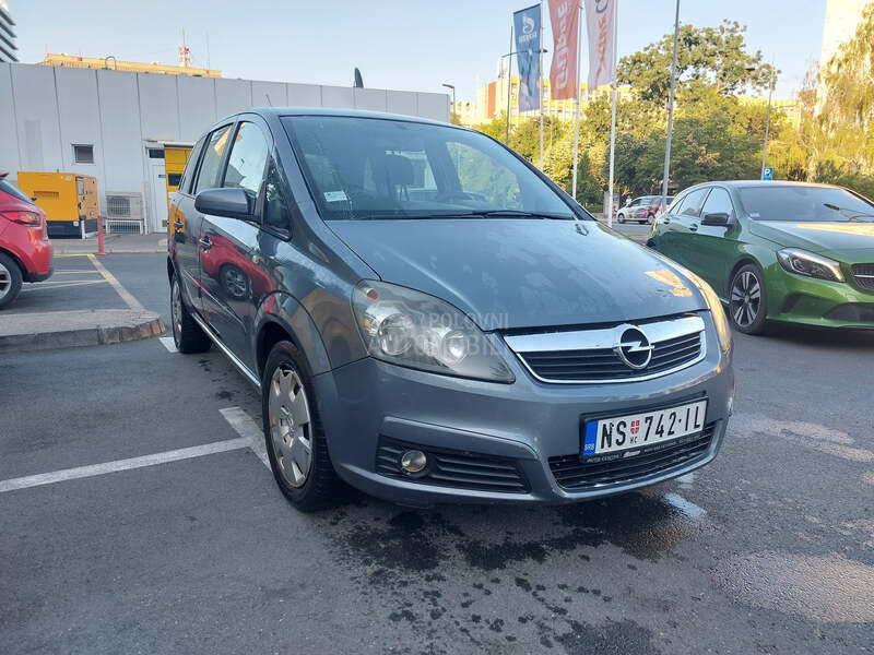 Opel Zafira 
