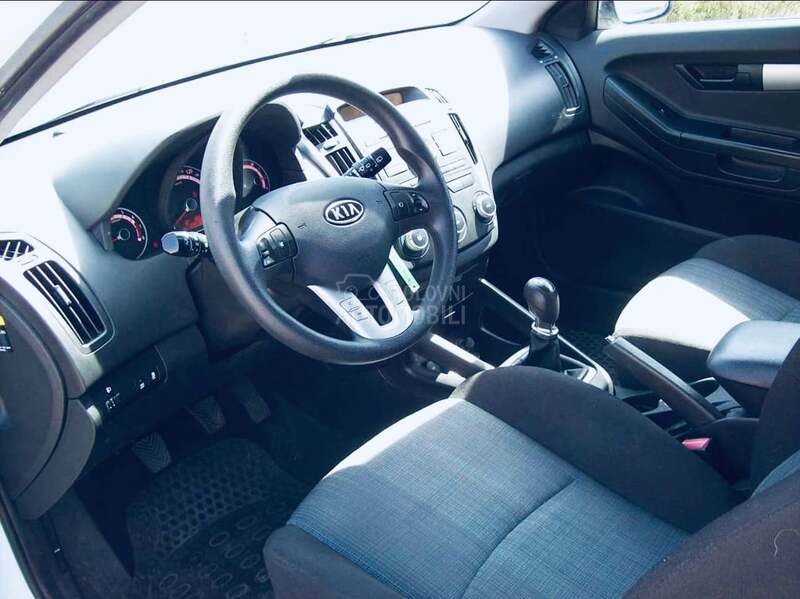 Kia cee`d 