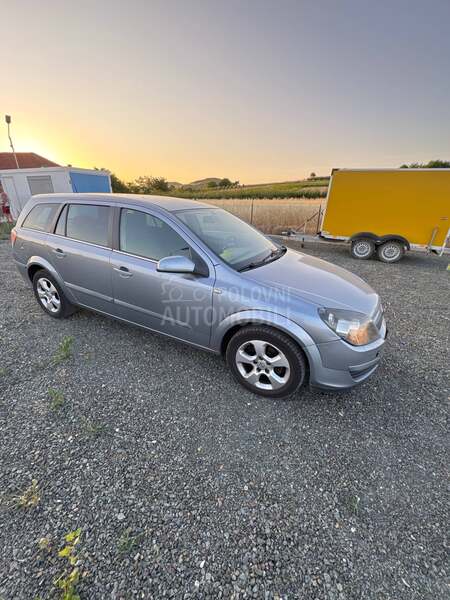 Opel Astra H 