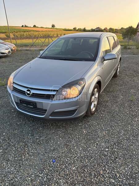 Opel Astra H 