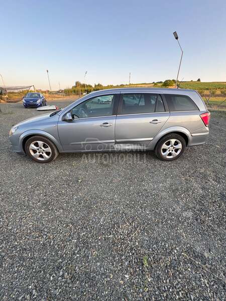 Opel Astra H 