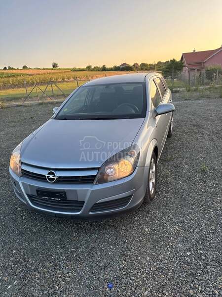 Opel Astra H 