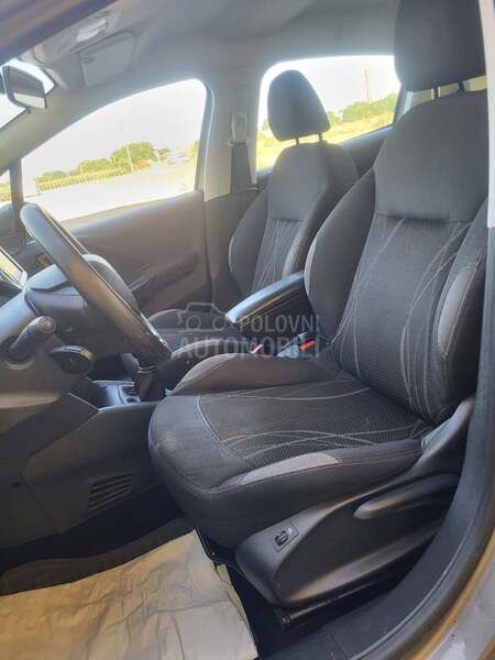 Peugeot 208 ZA TRG.OVCE/TO.P CEN