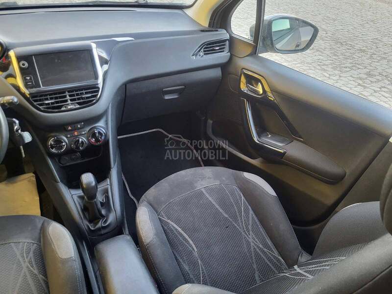 Peugeot 208 ZA TRG.OVCE/TO.P CEN