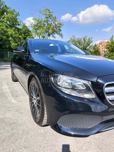 Mercedes Benz E 200 
