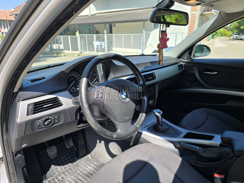 BMW 318 318d