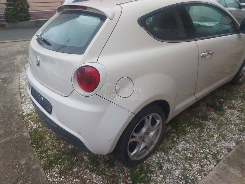 Alfa Romeo MiTo 