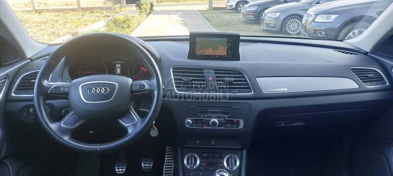 Audi Q3 2.0tdiConfort Quatro