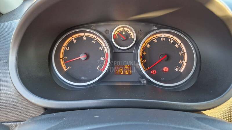 Opel Corsa D 1.2 TNG