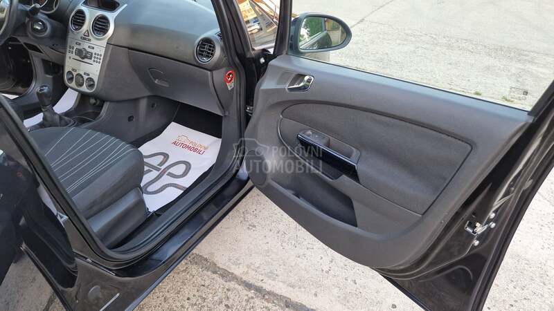 Opel Corsa D 1.2 TNG