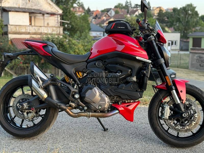 Ducati monster plus