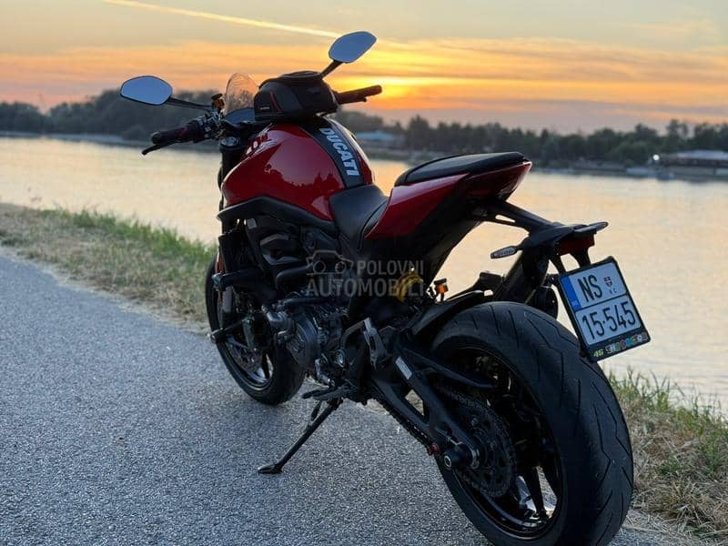 Ducati monster plus