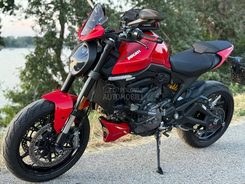 Ducati monster plus