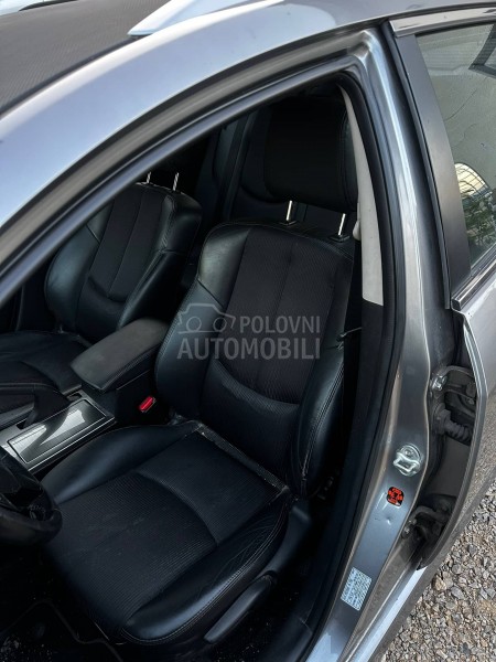 Mazda 6 2.2 2012. god. -  kompletan auto u delovima