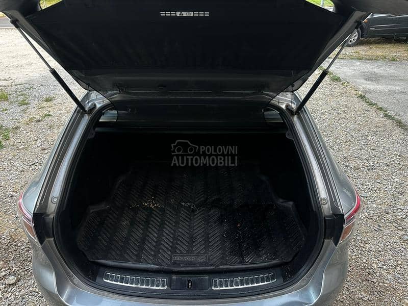 Mazda 6 2.2 2012. god. -  kompletan auto u delovima