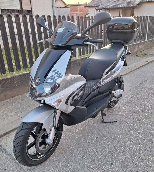 Gilera Runner