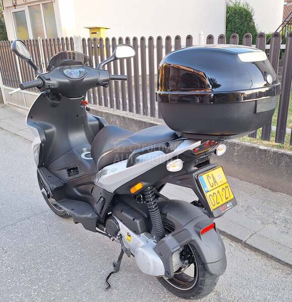 Gilera Runner