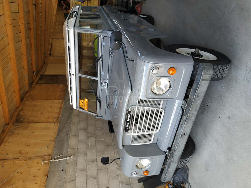Land Rover Serija III 