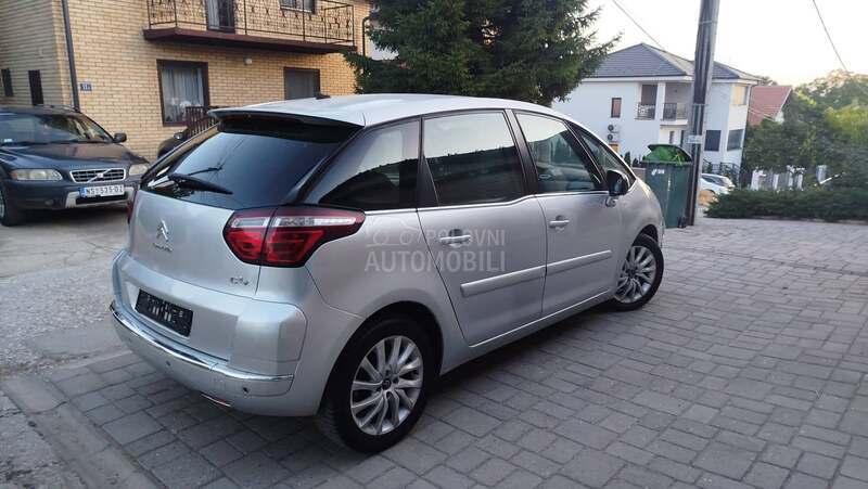 Citroen C4 Picasso 1.6 hdi N A V I