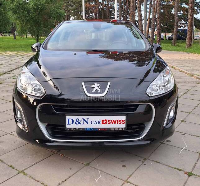 Peugeot 308 1.6eHdi Led CH