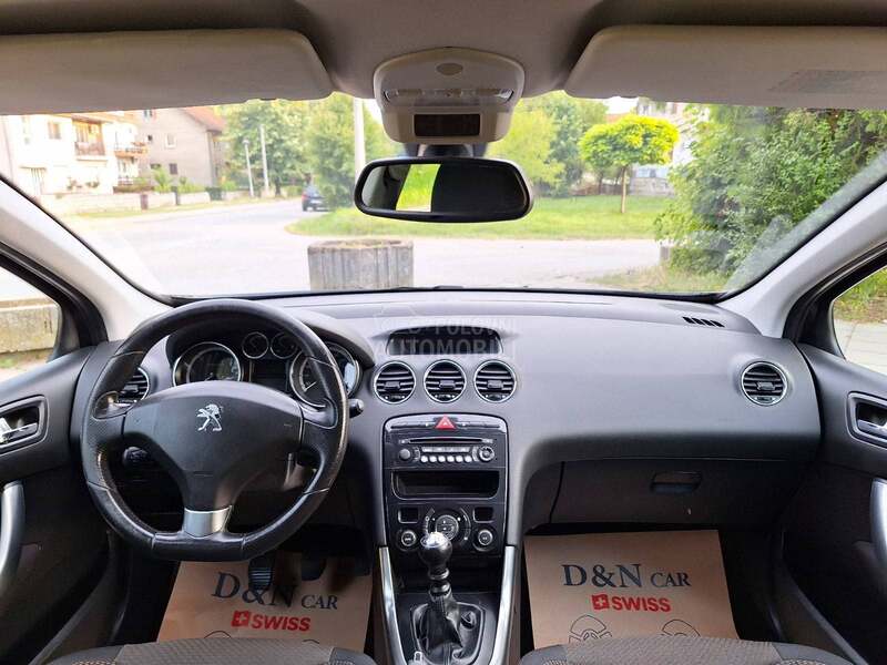 Peugeot 308 1.6eHdi Led CH