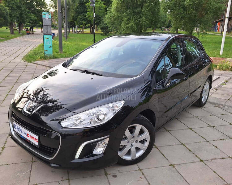 Peugeot 308 1.6eHdi Led CH
