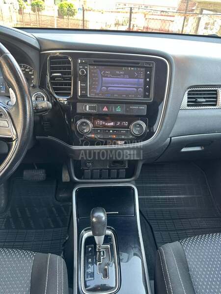 Mitsubishi Outlander NOVO