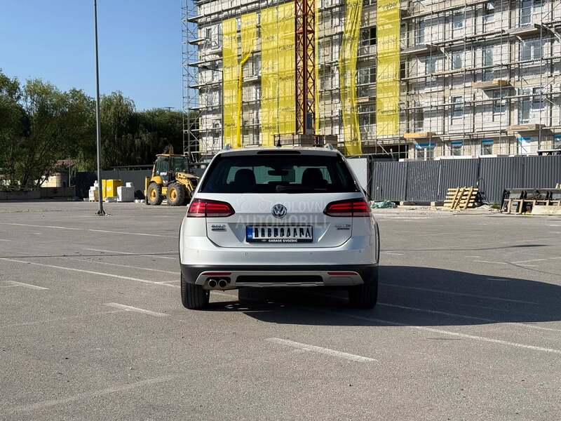 Volkswagen Golf 7 Alltrack 