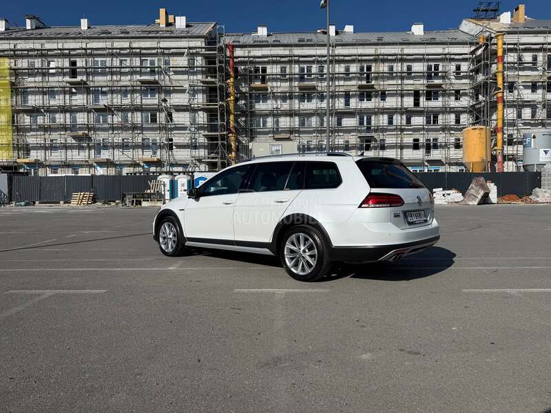 Volkswagen Golf 7 Alltrack 