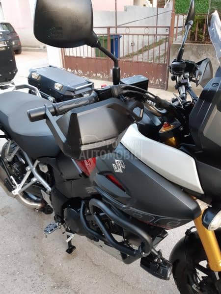 Suzuki V Strom  1000