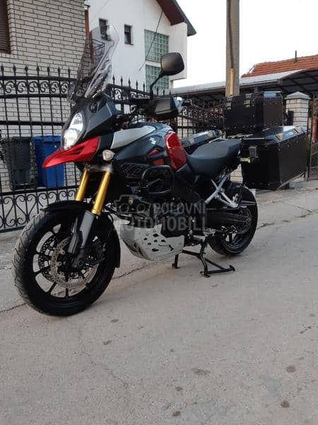 Suzuki V Strom  1000